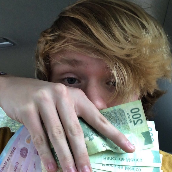 Meet your Posher, Paul - Picture 1 of 1